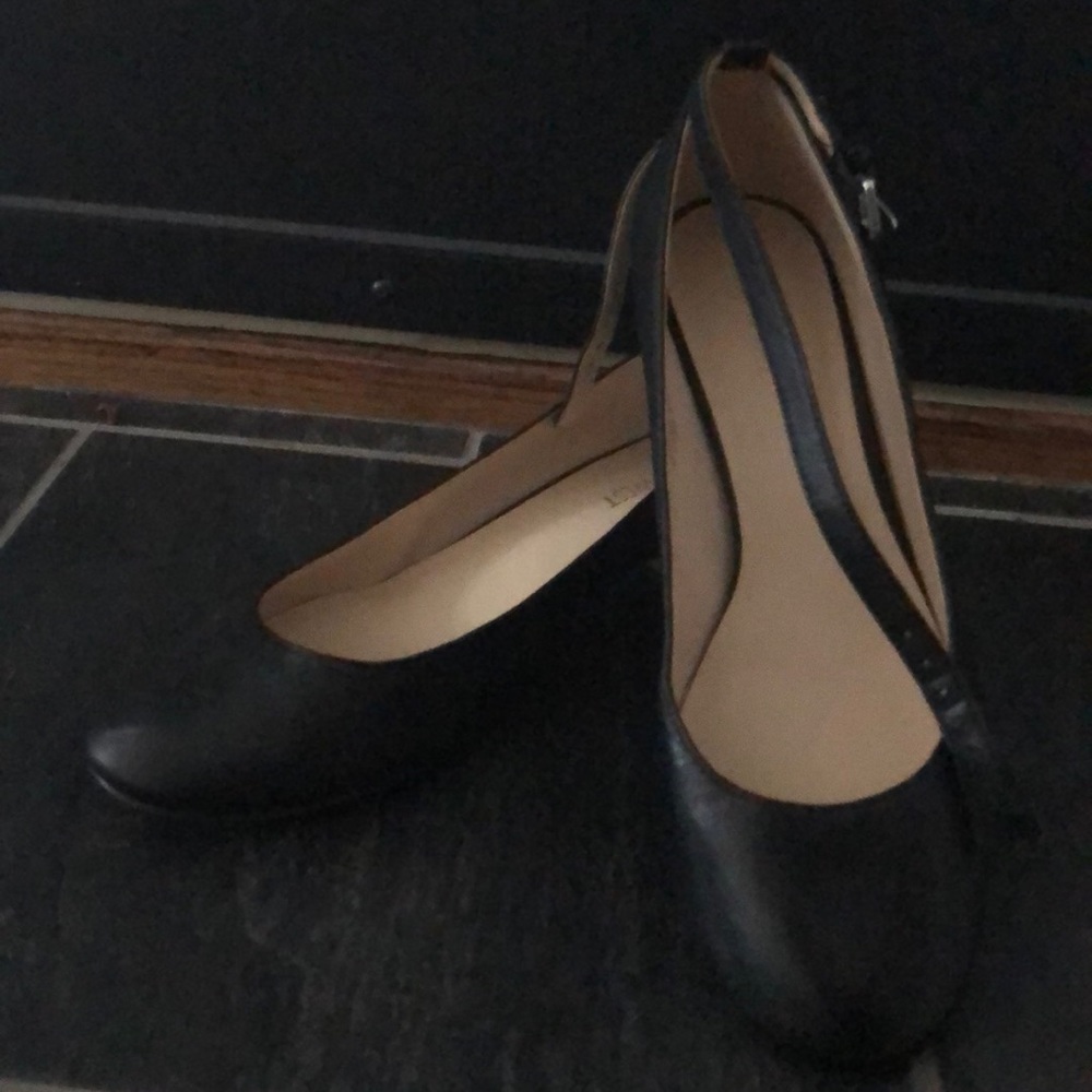 Nine West leather ankle strap pumps